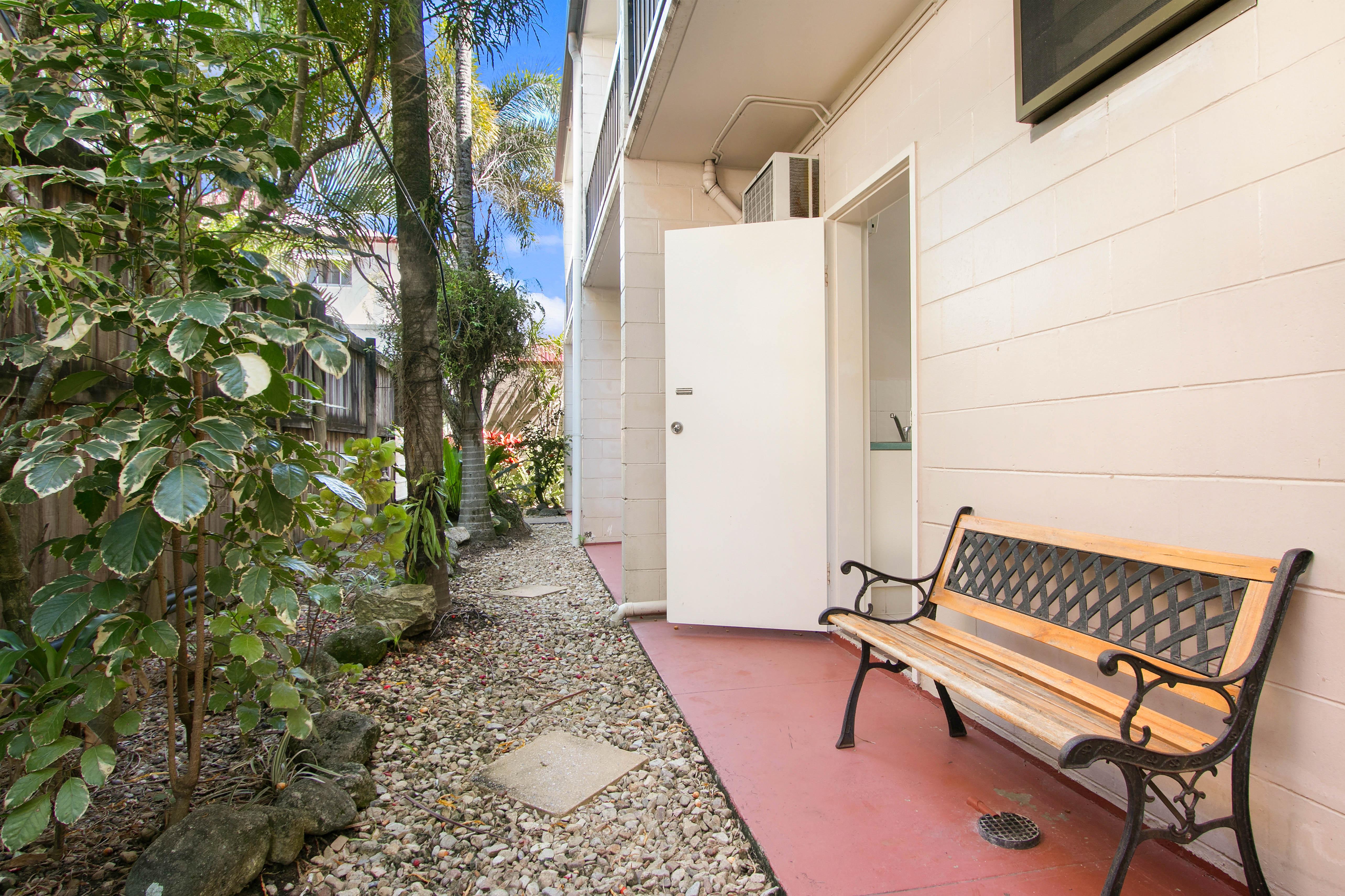 Cairns City Palms Aparthotel Exterior photo