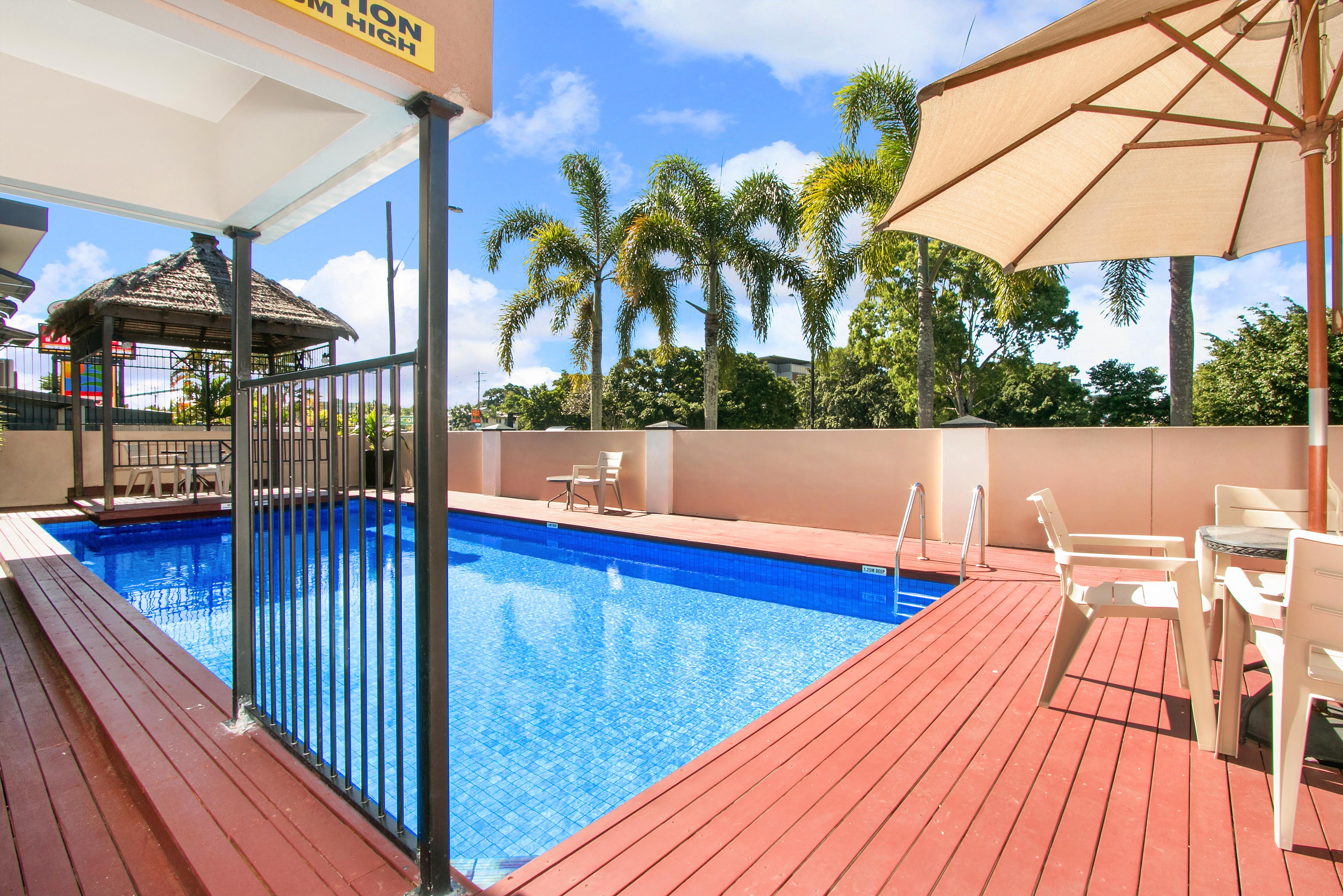 Cairns City Palms Aparthotel Exterior photo