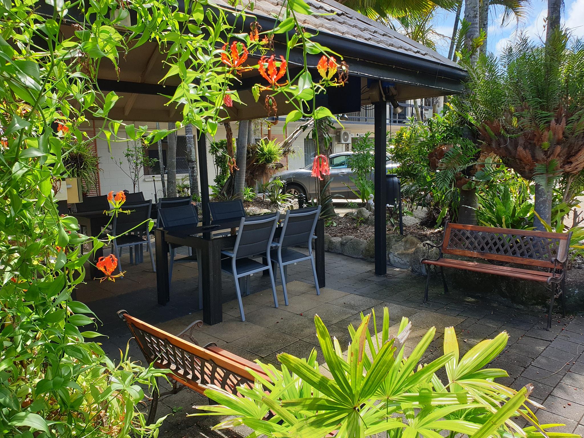 Cairns City Palms Aparthotel Exterior photo