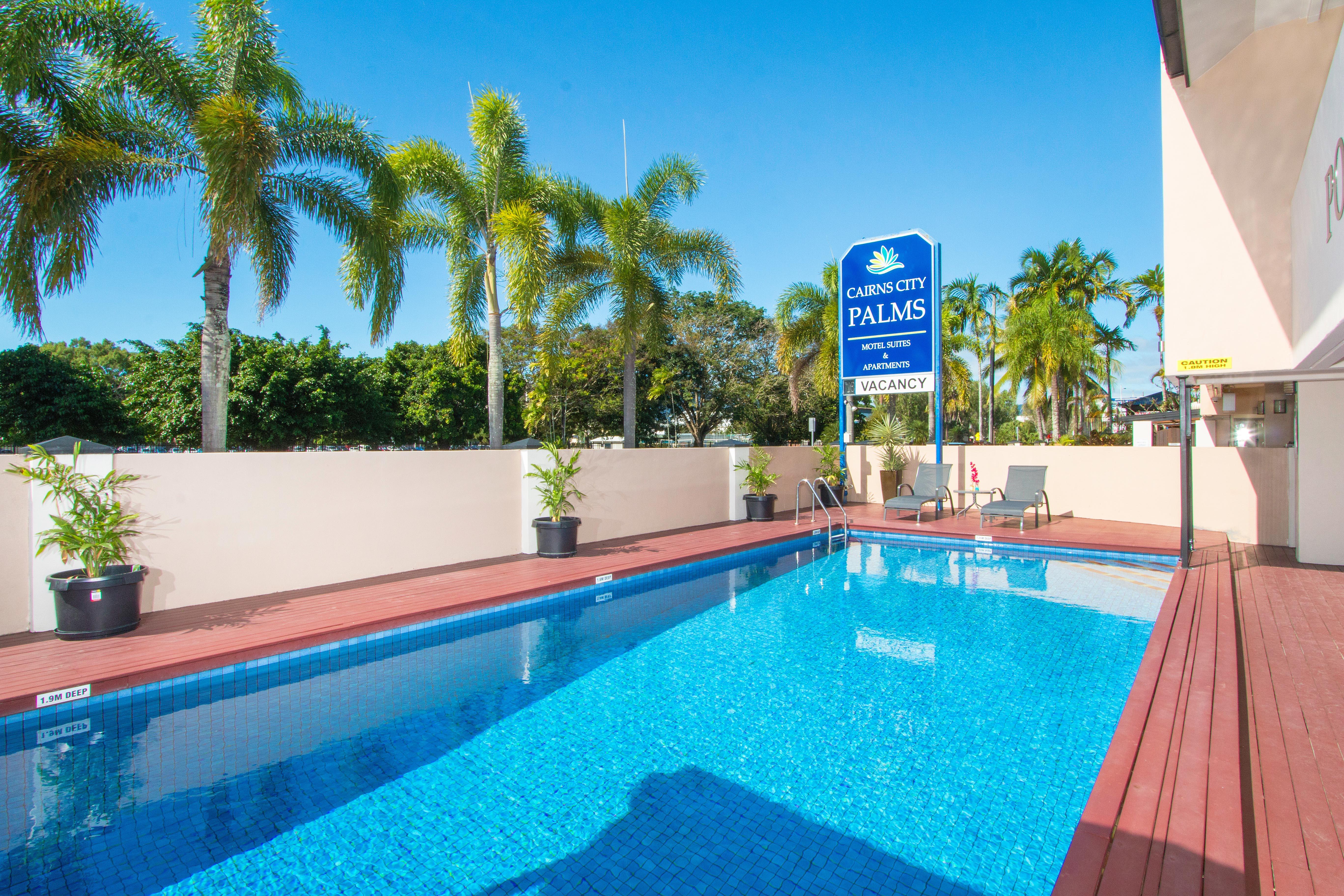 Cairns City Palms Aparthotel Exterior photo