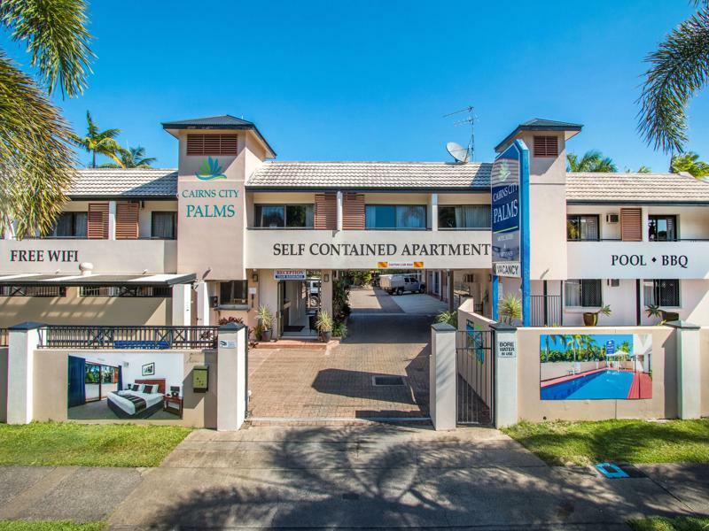 Cairns City Palms Aparthotel Exterior photo